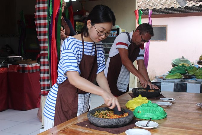 Afternoon Cooking Class & Making Bali Offering with Dinner - Key points at a glance