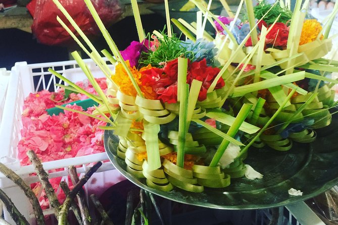 Afternoon Cooking Class & Making Bali Offering with Dinner - The missing market visit is important