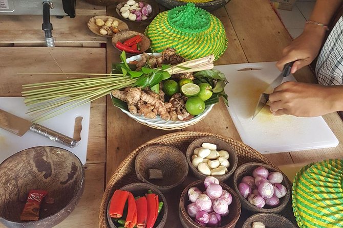 Afternoon Cooking Class & Making Bali Offering with Dinner - Dinner is part of the lesson, not just a reward