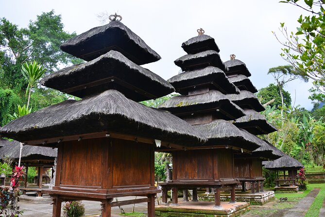 Bali 4WD Adventure WakaLand UNESCO Jatiluwih Trip in Bali Outback - Batukaru Temple and the sacred mountain
