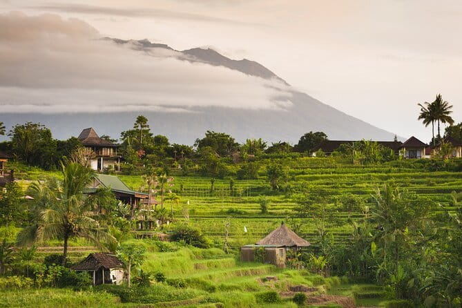 Bali a Hidden Gems Tirta Gangga Taman Ujung and Cepung Waterfall - A slower hour in Sidemen village
