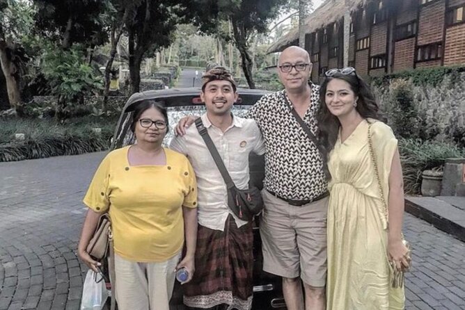 Bali Airport Transfer with English Speaking Driver - Meeting your driver after landing