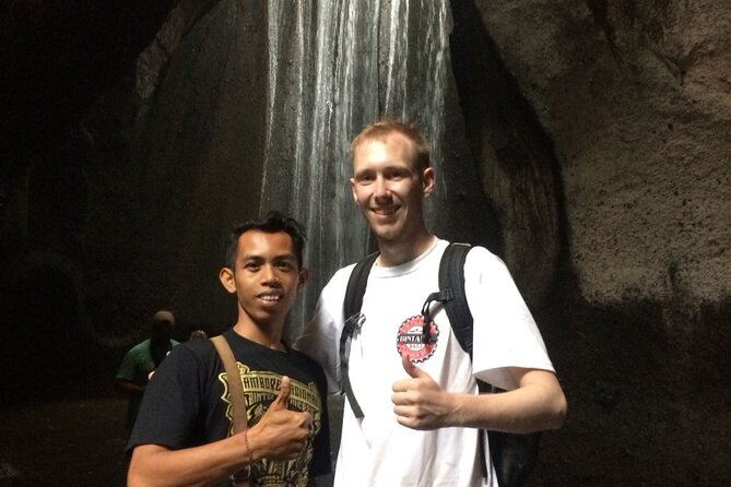 Bali best waterfall - How to handle a rainy day