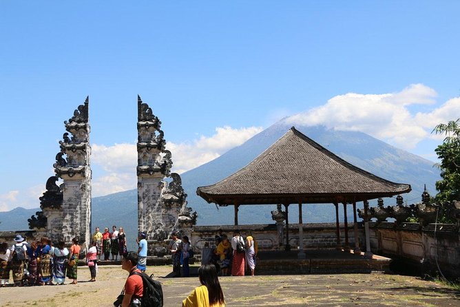 Bali Day Tour : Waterfall & Lempuyang Temple The Gate Of Heaven - A very early start for east Bali