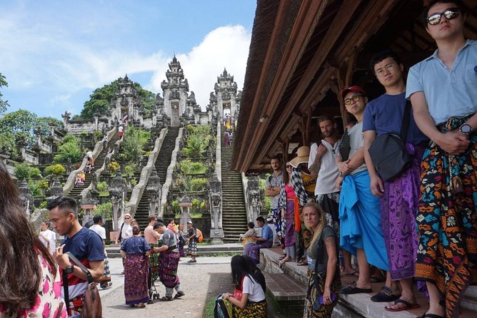 Bali Day Tour : Waterfall & Lempuyang Temple The Gate Of Heaven - Virgin Beach: lunch, drinks, and a final break
