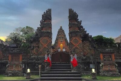 Bali Iconic Tour with Buffet Lunch and Attraction Tickets
