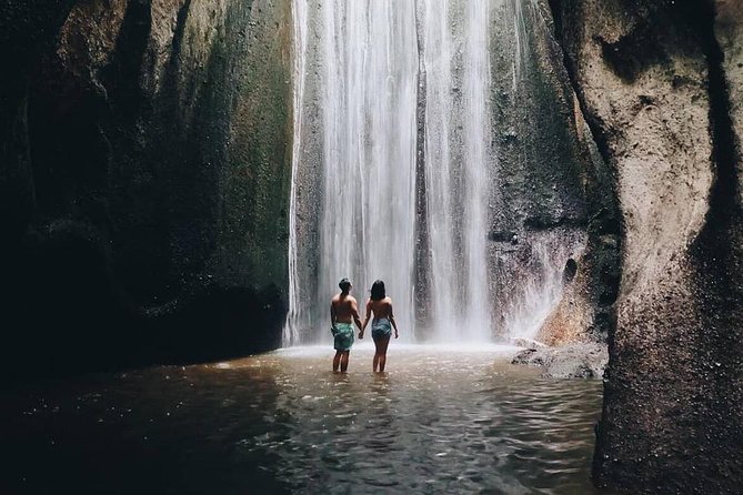 Bali Instagram Tour: Lempuyang Temple, Tirta Gangga and Tukad Cepung Waterfall - Walking into Tukad Cepung Waterfall
