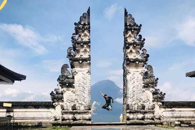 BALI INSTAGRAM TOURS; Heaven Gate, Tirta Gangga, Tukad Cepung waterfall - Lempuyang Temple and the famous Gates of Heaven