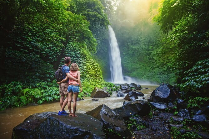 Bali Instagramable Tour: Gates of Heaven Lempuyang - Water Palace - Waterfall - Who should book this experience?