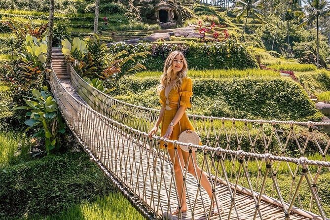 Bali Private Couple Tour – Custom Itinerary - Ulun Danu Bratan on Lake Beratan