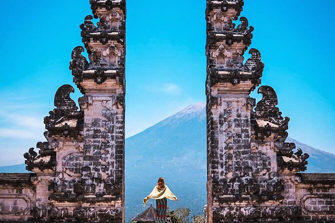 Bali Private Tour: Lempuyang Gate of heaven-Tirta gangga-Tukad Cepung - What private transport adds to the day