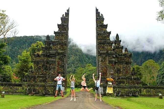 Bali Private Tour: Ulun danu Temple, Iconic Handara Gate & Tanah lot sunset. - Ulun Danu Bratan and the calm of Beratan Lake