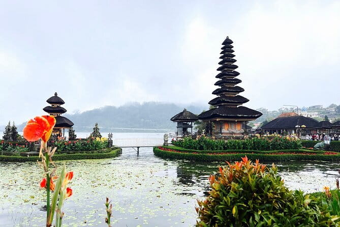 Bali Secret Waterfalls: Banyumala & Leke Leke Waterfalls - Ulun Danu Bratan changes the mood