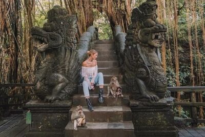 Bali Sunset: Uluwatu Temple – Kecak Dance- Jimbaran Bay