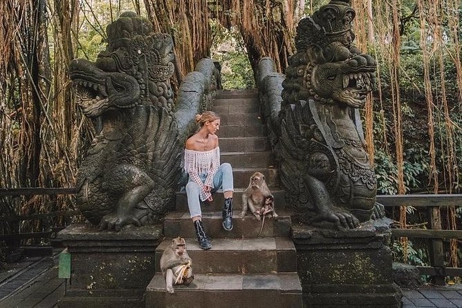Bali Sunset: Uluwatu Temple - Kecak Dance- Jimbaran Bay - Jimbaran Bay turns the final hour into dinner