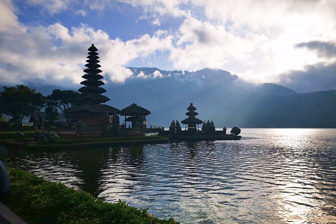 Bali Tanah Lot, Ulun Danu Beratan & Jatiluwih Rice Terrace - Optional waterfall and photo stops