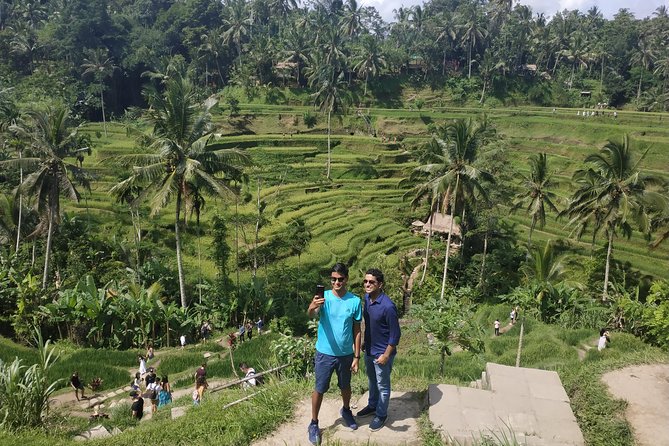 Bali Ubud Tour - Cooling off at Tegenungan Waterfall
