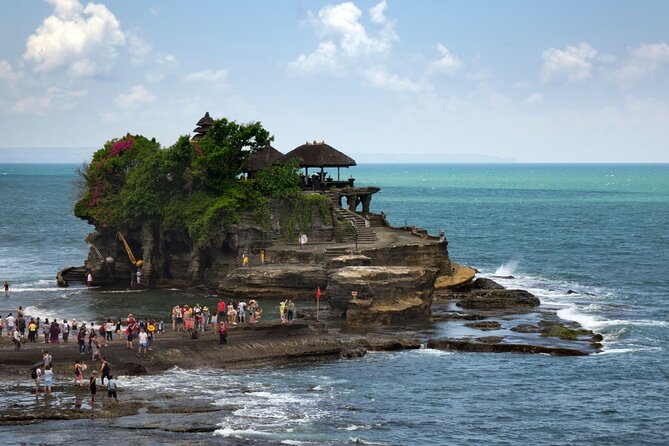 Bali UNESCO Sites: Water Temples and Jatiluwih Rice Terrace Tour - Ulun Danu Bratan and the lake goddess
