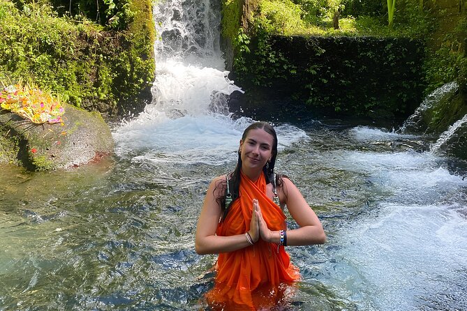 Bali: Water Purification at Pura Mengening - The purification ceremony at the spring