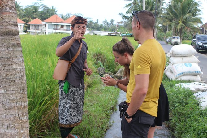 Balinese Ubud cooking school (9 Dish Cooking and Market Tour) - The people make the class feel personal