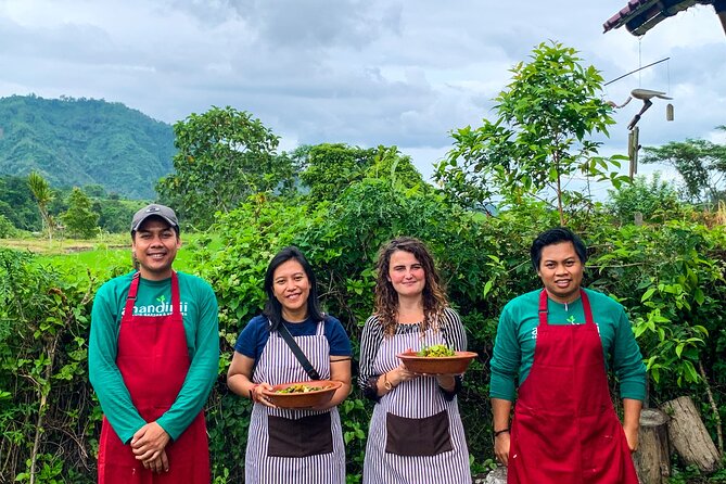 Balinese Vegan Cooking Class with Fresh Harvesting & Garden Tour - Why the small group matters