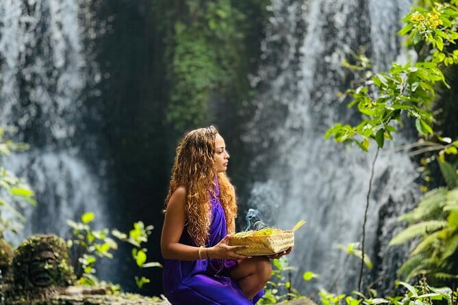 Beji Griya Waterfall Bali Spritual Holy Bath Experience - What melukat means at Beji Griya Waterfall
