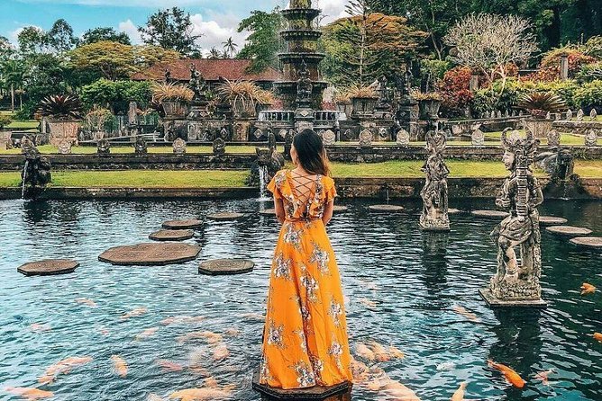 Benoa Cruise Port: Private Bali Day Tour with Local Guide - Kanto Lampo Waterfall and the practical side of a photo stop