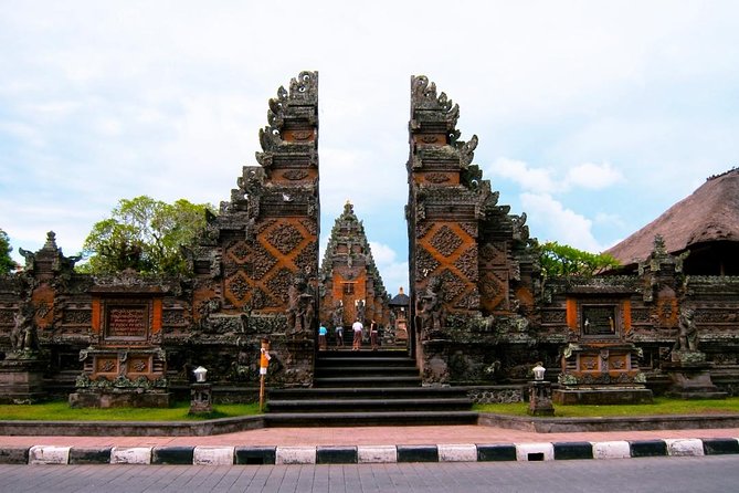 Best of Ubud 1-Day Private Tour - Batuan Temple and Balinese design