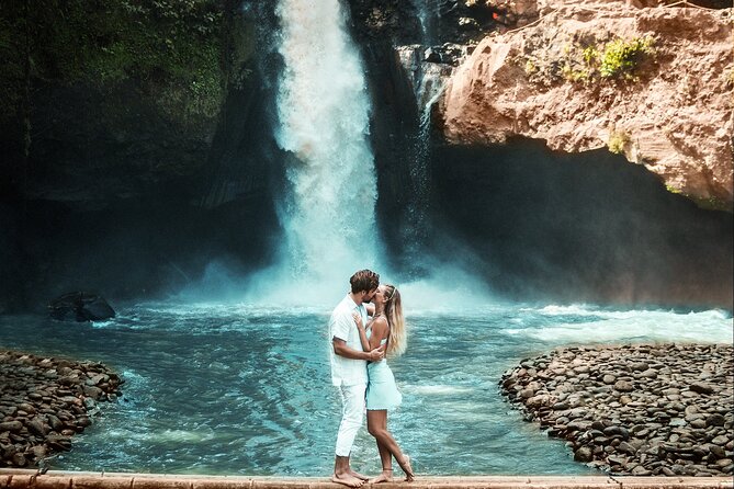 Best of Ubud Tour: Monkey Forest, Rice Terraces & Waterfall - Tirta Empul: Bali’s holy water and temple manners