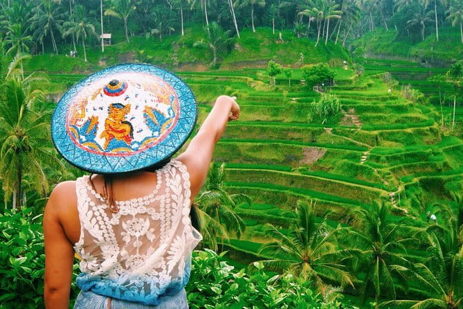 Best Of Ubud Waterfalls, Rice Terrace and Jungle Swing Tour - Ubud jungle swing: a popular photo stop at extra cost