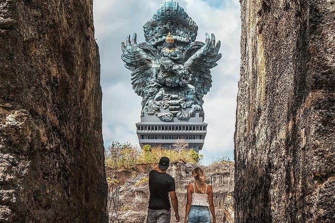Best Sunset at Uluwatu with Kecak Dance - Padang Padang Beach in one useful hour