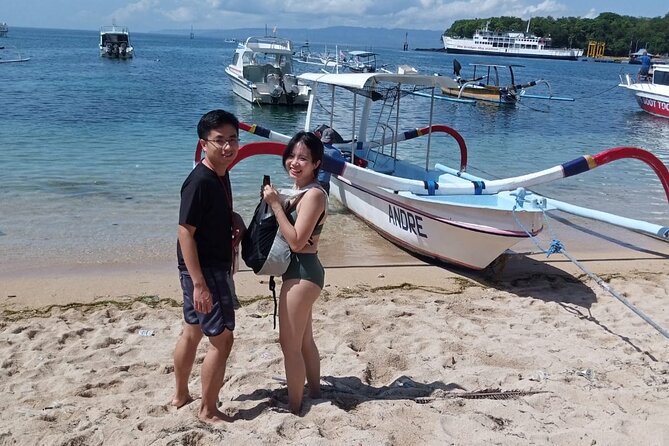 Blue Lagoon Snorkeling Kanto Lampo and Tegenungan Waterfall Tour - Indonesian lunch beside the Indian Ocean