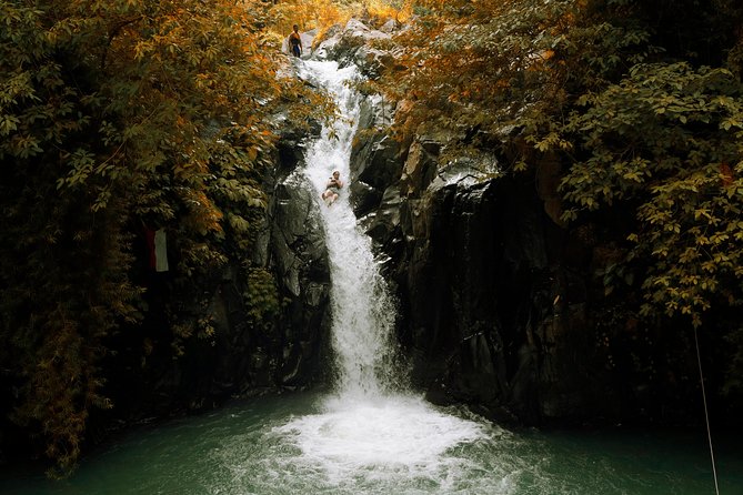 Cliff Jumping and Sliding at Aling Aling Waterfall - What the Aling-Aling morning is really like