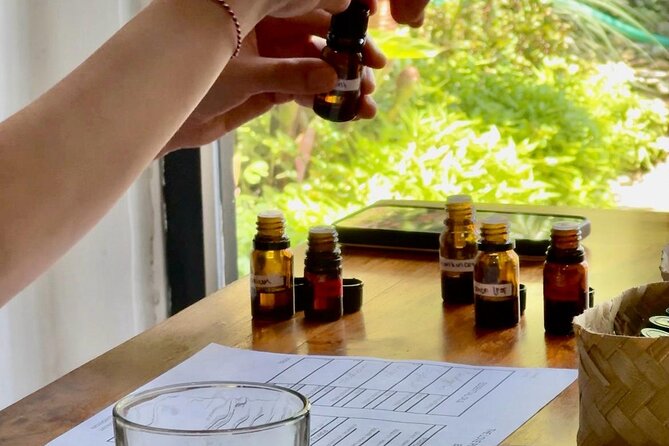 Essence Alchemy Workshop: create self-love blends in Ubud - Mixing your personal self-love blend