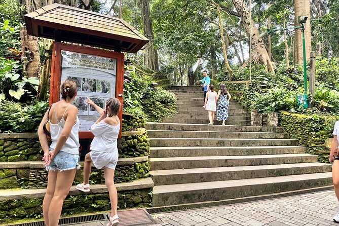 Exclusive Ubud Experience: Nature, Culture & Adventure in One Day - Meeting monkeys at Sacred Monkey Forest