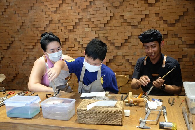 Exclusive Ubud Jewelry Making: Craft with a Pro Silversmith! - The three-hour class, step by step