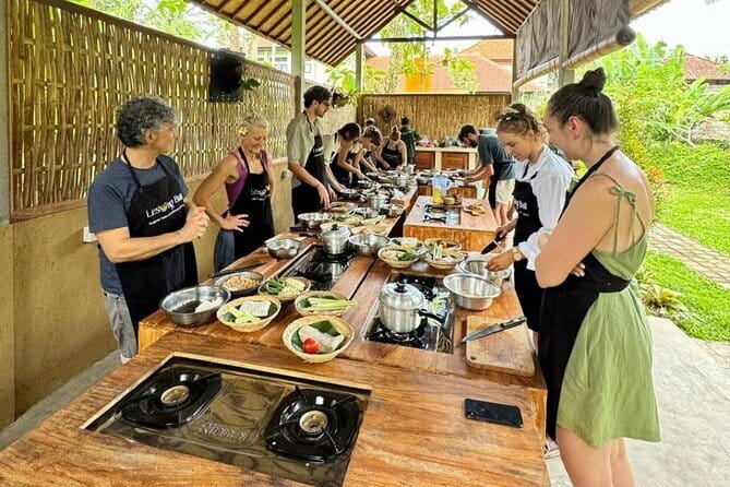 From Ubud: Authentic Cooking Class Visit Traditional Market - Dietary needs and family suitability