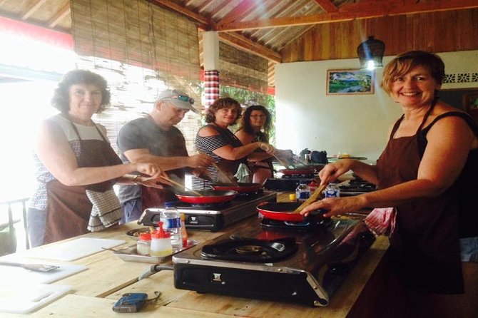 From Ubud : Ubud Balinese cooking class with Market tour - From the market to the Balinese kitchen