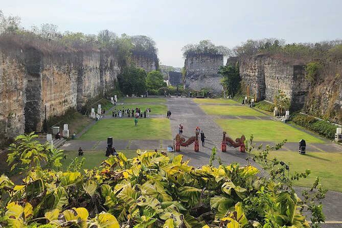 Full Day All Inclusive Uluwatu South Bali Private Tour - Pandawa Beach and the Panca Pandawa statues