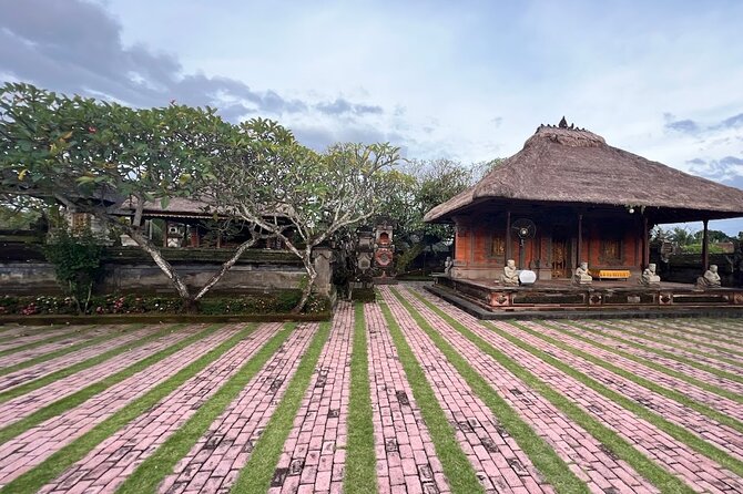 Full Day Kintamani Volcano View and Batur Natural Hot Spring - What the private guides add