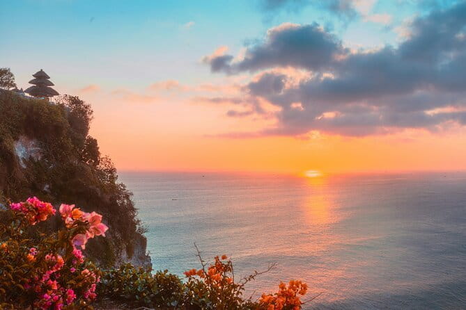 Full Day Ubud Tanah Lot Uluwatu All Inclusive Private Tour - Jimbaran Bay is the right place to end