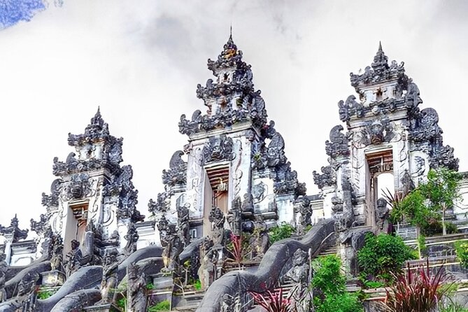 Gates of Heaven Tour: Tirta Gangga - Kanto Lampo Waterfall - Kanto Lampo Waterfall and a chance to swim