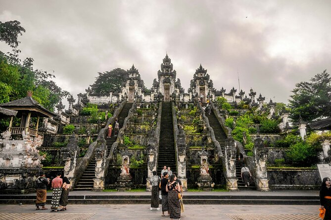 Gates of Heaven Tour: Tirta Gangga - Kanto Lampo Waterfall - Timing, weather, and what to bring