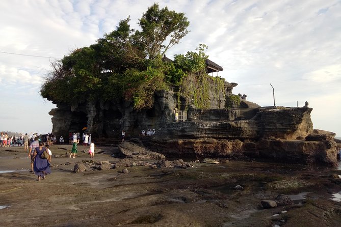 Hidden Nungnung Waterfall and Tanah Lot sunset Private Tour - Timing, meals, and the real cost
