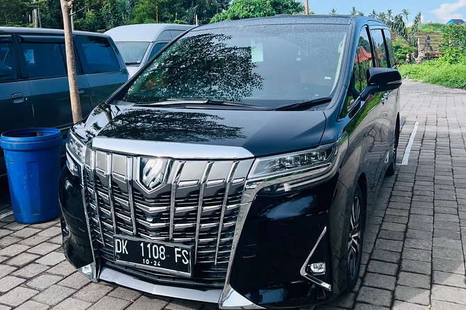 Hire a Luxury Private Car in Bali with an English Speaking Driver - What the Alphard cabin adds