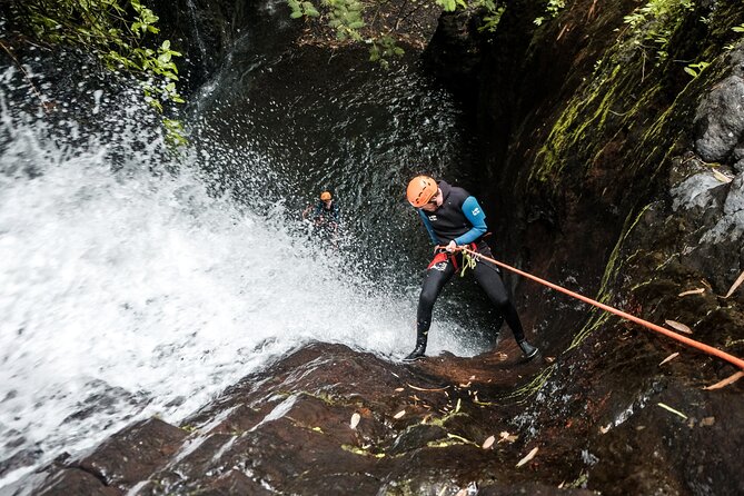 Intermediate canyoning tour in Bali " Maboya Canyon " - Key points at a glance