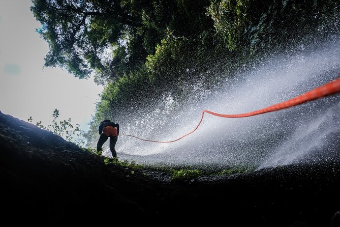 Intermediate canyoning trip in Bali "Aling Canyon" - Key points to know before booking