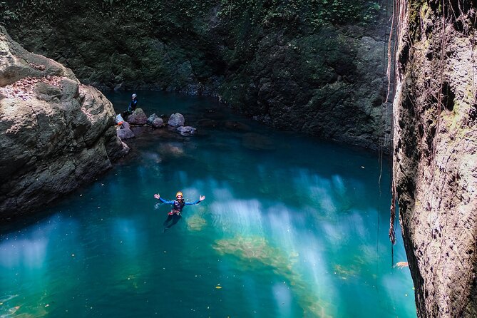 Intermediate canyoning trip in Bali "Aling Canyon" - The Aling Canyon descent