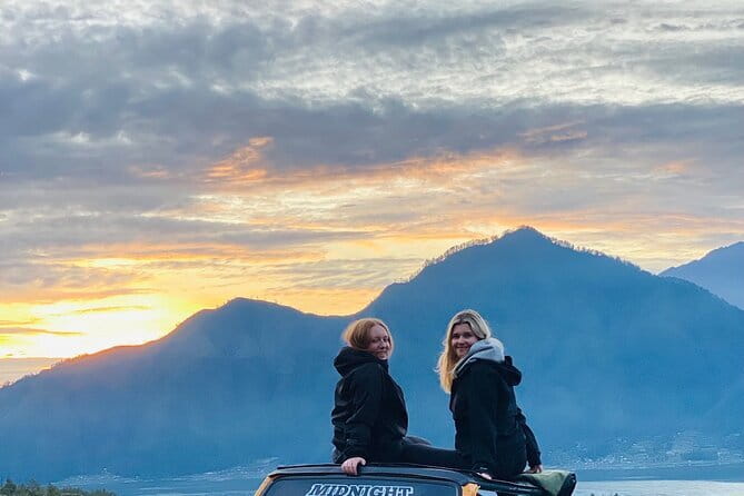 Jeep Mount Batur and Hot Springs with instagram fotos - Breakfast with Lake Batur below
