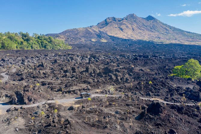 Kintamani Black Lava Sunrise Jeep Adventure with Temple in Bali - What the private Jeep setup means for you